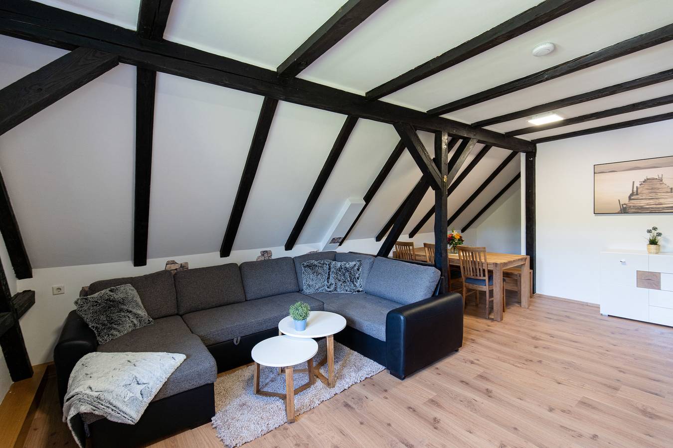 Ganze Ferienwohnung, Alte Schule Spittelstein 1.Og links in Rödental, Oberes Maintal - Coburger Land