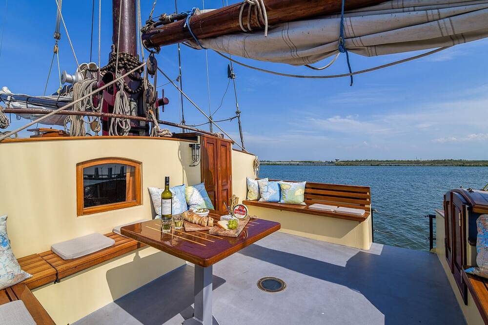 Antikes & luxuriöses Segelschiff Waterwolf, 26 Betten. in Amsterdam-Nord, Holländische Küste