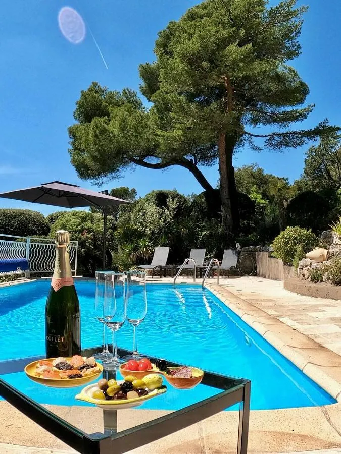 Chalet para 6 personas, con piscina además de jardín y vistas - 1