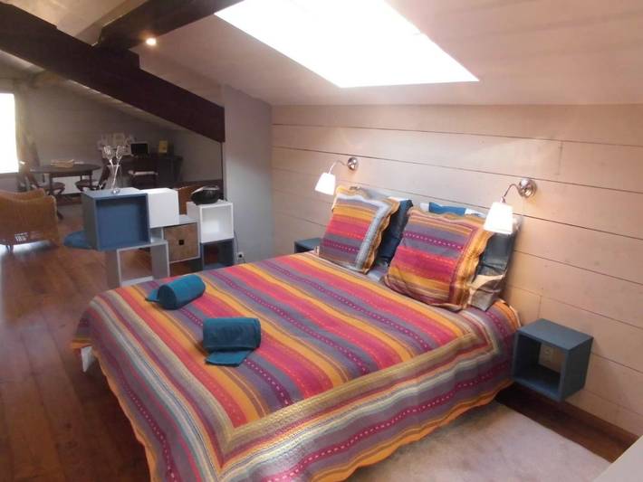 Gîte pour 2 personnes, avec terrasse ainsi que jardin et vue à Treschenu-Creyers - 4