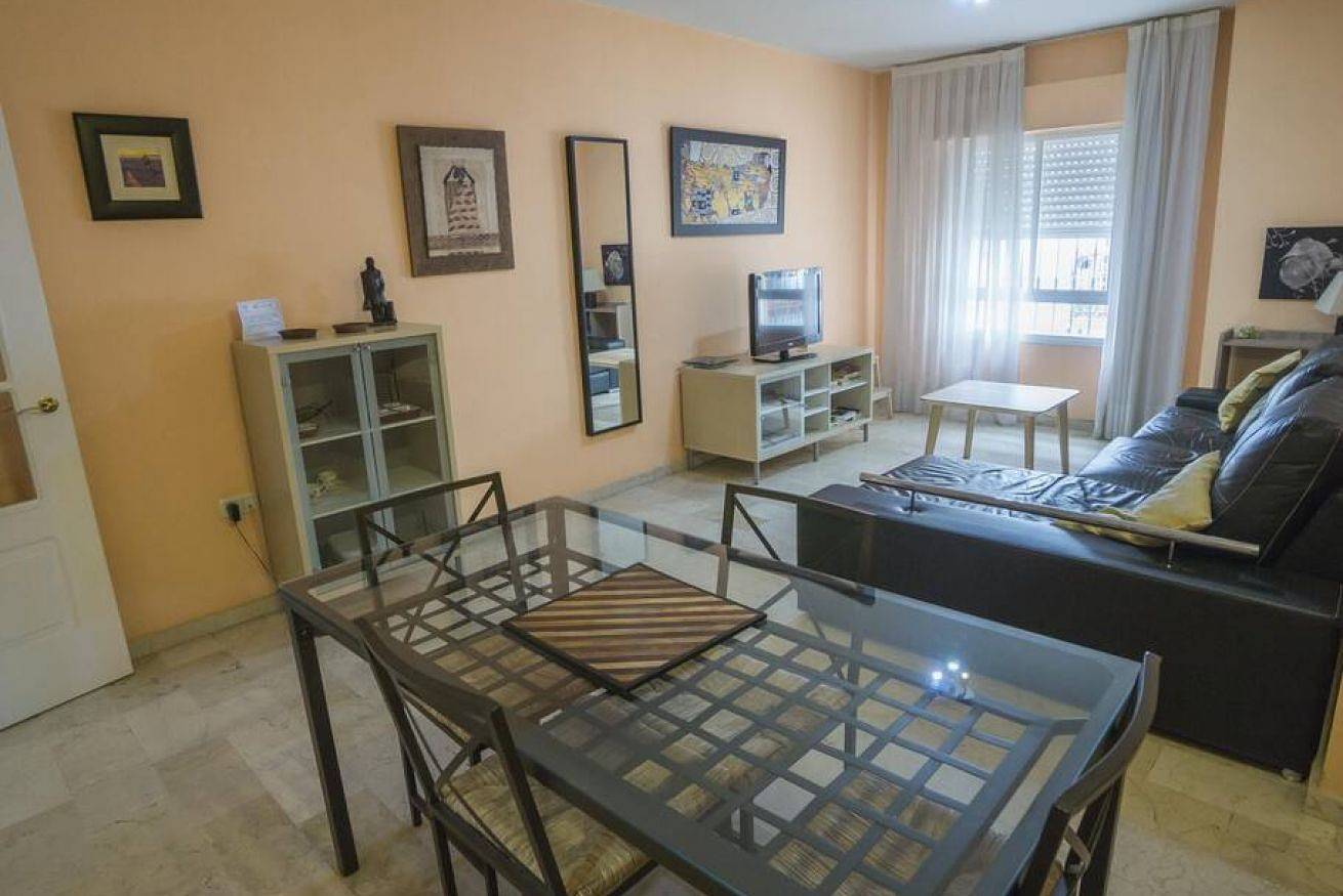 Entire apartment, Rentalsevilla Modern and Cozy apartment in City Center in Casco Antiguo, Sevilla