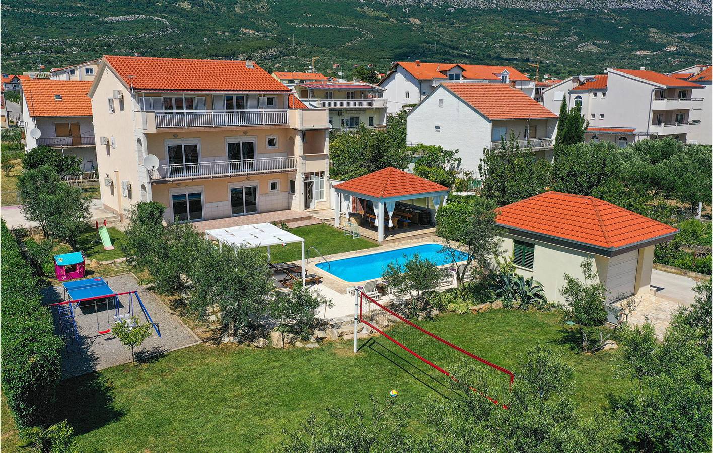 Ferienhaus für 14 Personen mit Sauna in Kastel Luksic, Kaštela