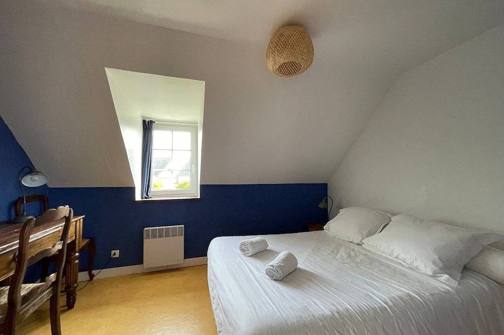 House Les Agaphantes in Lanmodez, Rosa Granitküste