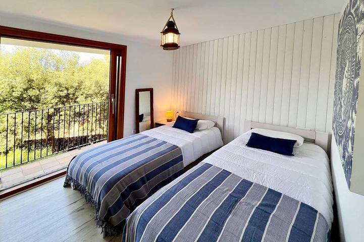 Casa Blue Art in Pals, Costa Brava