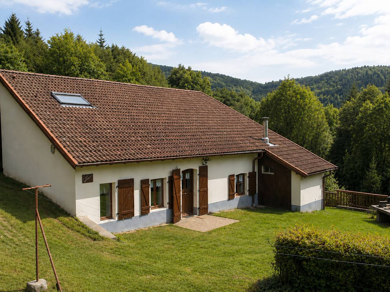 Gîte isolé au cœur des Vosges, parfait pour randonnées in Mélisey, Parc naturel régional des Ballons des Vosges