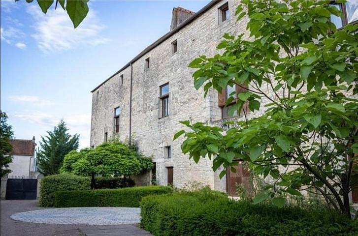 Gîte pour 2 personnes, avec jardin ainsi que vue et terrasse à Pesmes - 3