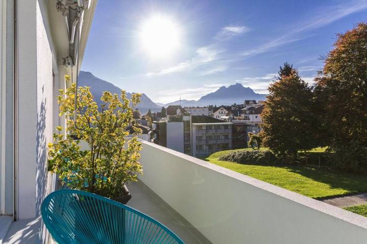 Gîte pour 2 personnes, avec vue ainsi que jardin et terrasse à Weggis - 4