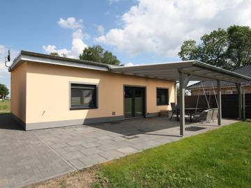 Ferienhaus für 4 Personen, mit Terrasse und Garten in Mecklenburg-Schwerin
