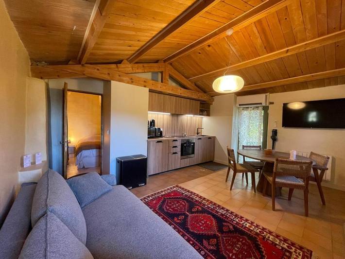 Location de vacances pour 4 personnes, avec Terrasse à Revest-Saint-Martin