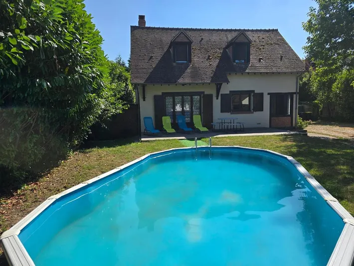 Maison d’hôte pour 2 personnes, avec terrasse ainsi que jardin et piscine - 1