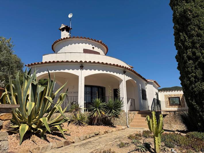 Villa pour 8 personnes, avec piscine ainsi que terrasse et jardin, animaux acceptés à Calonge