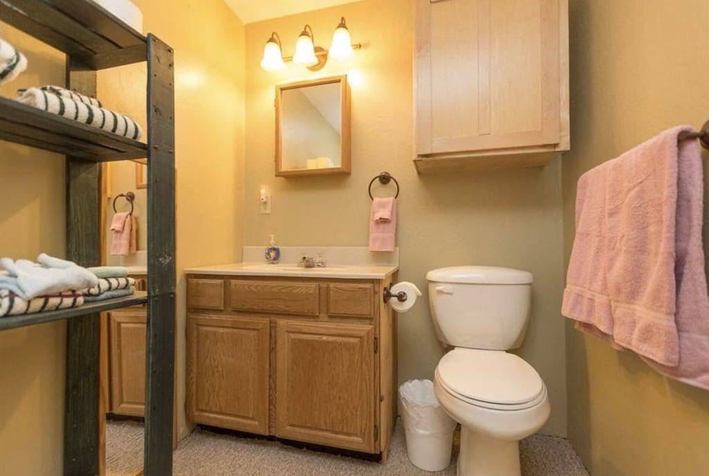 Coal Creek Mountain Lodge\npremier mountain lodge with beautiful scenic views! in Ravalli County