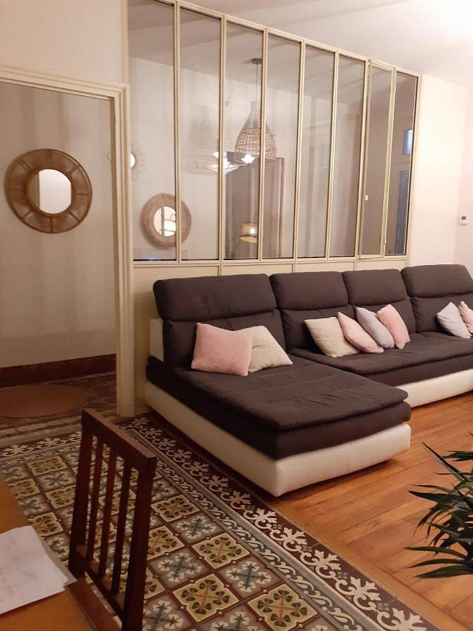 Location de vacances pour 5 personnes, avec balcon à Riorges