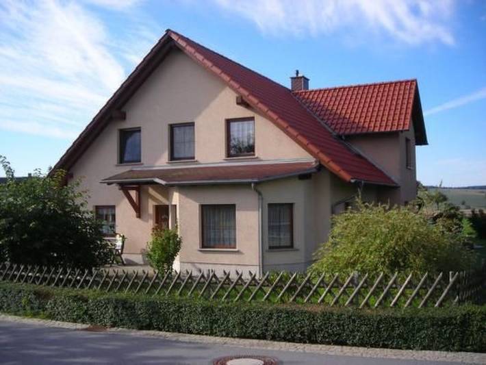 Ferienwohnung für 3 Personen, mit Terrasse und Garten in Stolpen