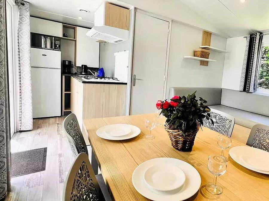 Camping Country Parktouquin - Mobilhome 6 personnes - Mobil-Home Privilège Noya 4 Pièces 6 Personnes + Tv in Touquin, Seine-et-Marne