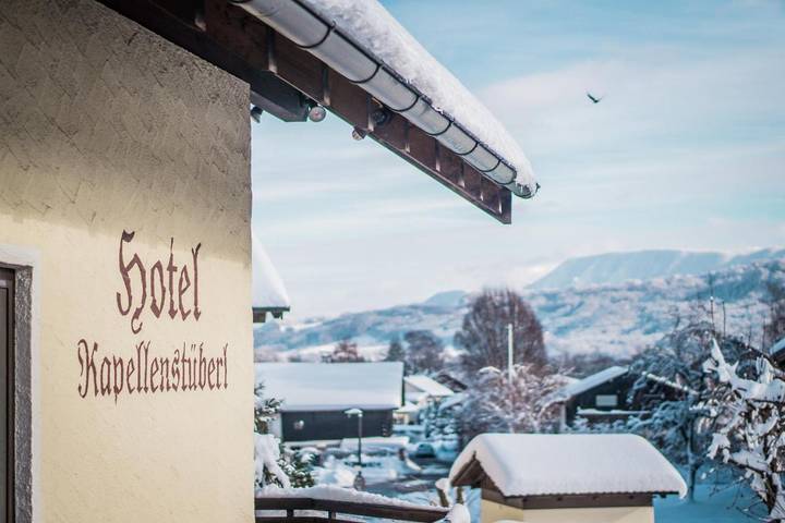 Ferienwohnung für 2 Personen, mit Balkon und Ausblick in Raubling
