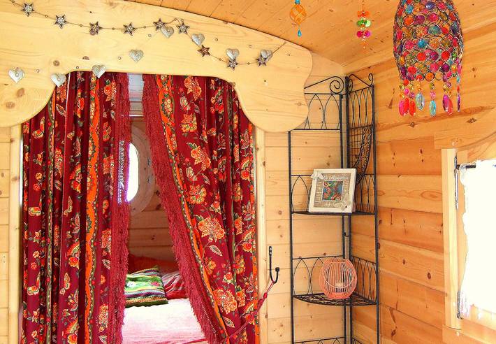 Gîte pour 4 personnes, avec piscine et jardin à Montfort-sur-Meu - 3