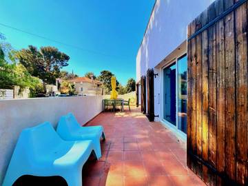 Gîte pour 6 personnes, avec terrasse dans Calanque De Port Pin Cassis