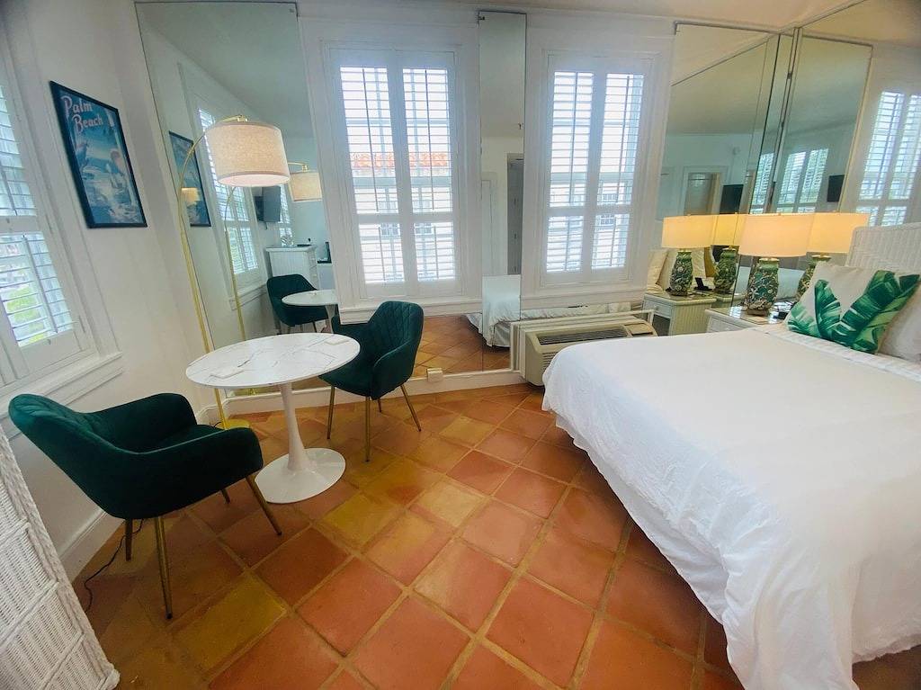 Ganze Wohnung, Perfect locationtropicalcharm Studio3002 in Palm Beach, Palm Beach County