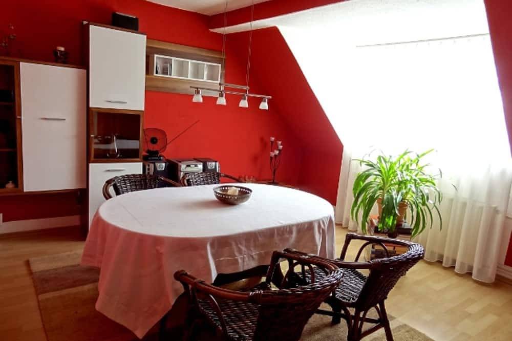 Apartamento entero, Vacation apartment Carline - top floor in Dessau, Reino de Jardines de Dessau-Wörlitz