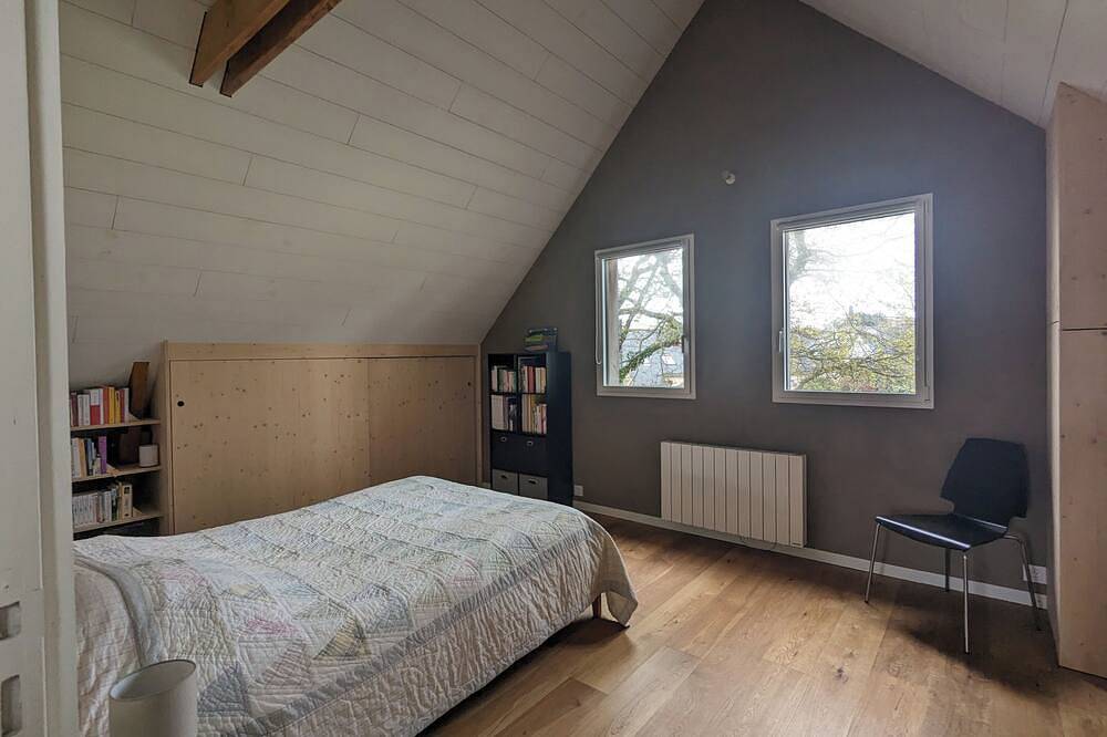 Wood-frame architect house: ecology and thermal comfort. Close to beach. in Larmor-Baden, Côte des Mégalithes