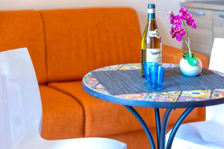 Apartment "Baia delle mimose 50 meters from the sea" with shared pool, garden & A/C in Pirotto Li Frati, Badesi