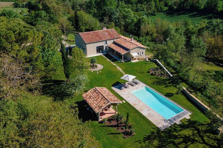 Location de vacances pour 10 personnes, avec Terrasse et Jardin à Castelnau-sur-l'Auvignon
