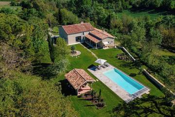 Cottage pour 10 personnes, avec jardin à Castelnau-sur-l'Auvignon