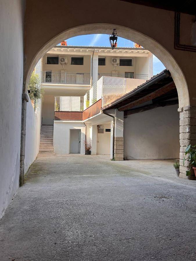 Ferienwohnung für 6 Personen, mit Seeblick und Ausblick sowie Terrasse