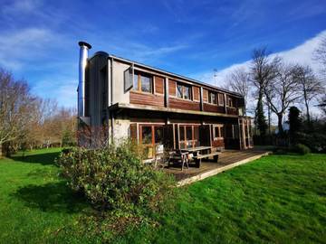 Gîte pour 8 personnes, avec jardin dans Port de Brigneau