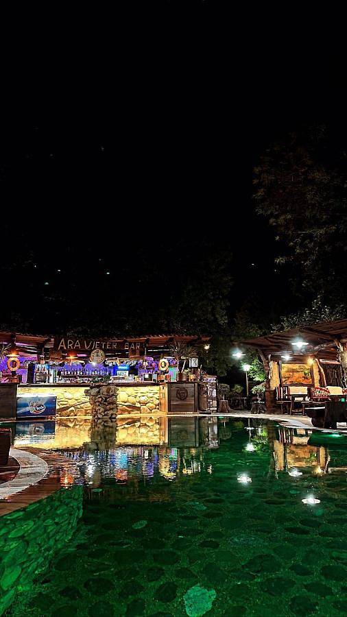 Maison d’hôte pour 3 personnes, avec Jardin ainsi que Piscine et Vue