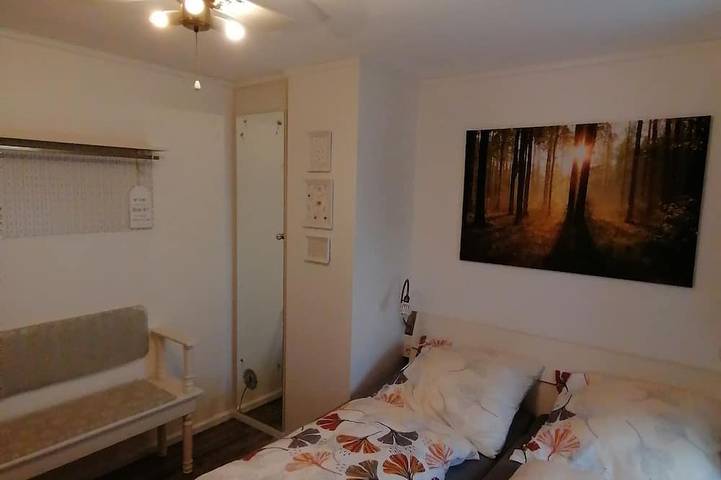 Ganze Wohnung, Gemütliche Ferienwohnung im Landhausstil am Elbhang in Pirna, Elbsandsteingebirge
