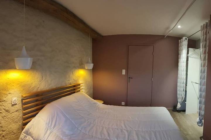 Superbe maison, gite en Auvergne puy de dôme dans vallée de la Sioule avec wifi in Châteauneuf-les-Bains, Puy-de-Dôme