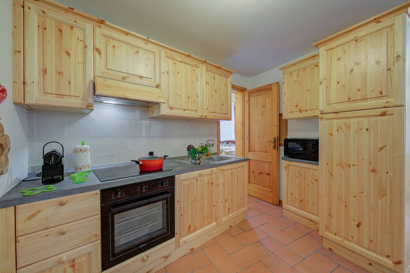 Villa Il Castagno Few Min From Beach in Castelveccana, Lac Majeur (Lombardie)