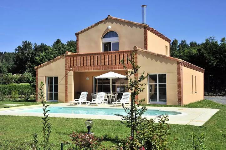 Villa pour 8 personnes, avec Terrasse dans le Tarn
