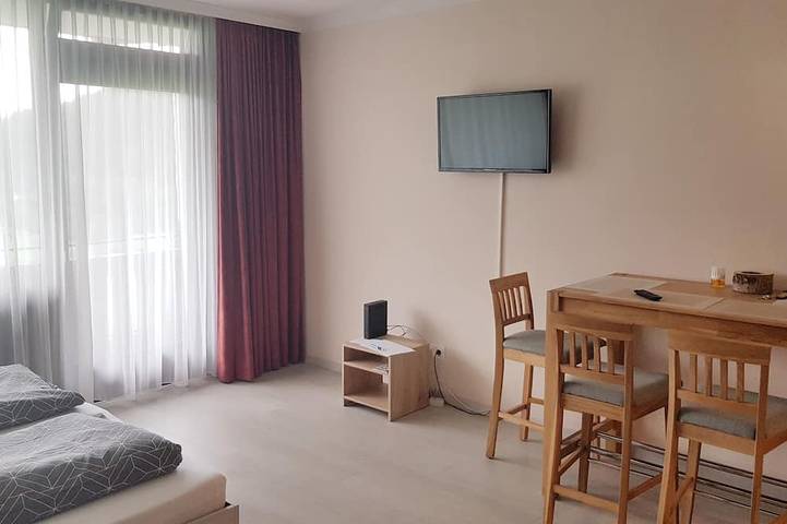 Ganze Wohnung, Ferienwohnung mit Balkon und Seeblick in Strobl, Bezirk Salzburg-Umgebung