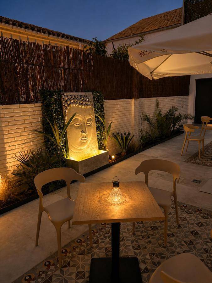 Casa de huéspuedes para 2 personas, con vistas además de jardín y terraza en Corredor De Almansa