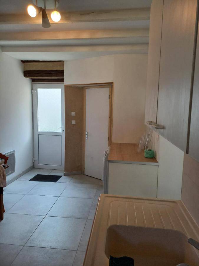 Gîte pour 4 personnes, avec terrasse à Thauvenay - 2