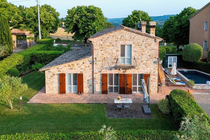Villa for 4 people, with garden - 1
