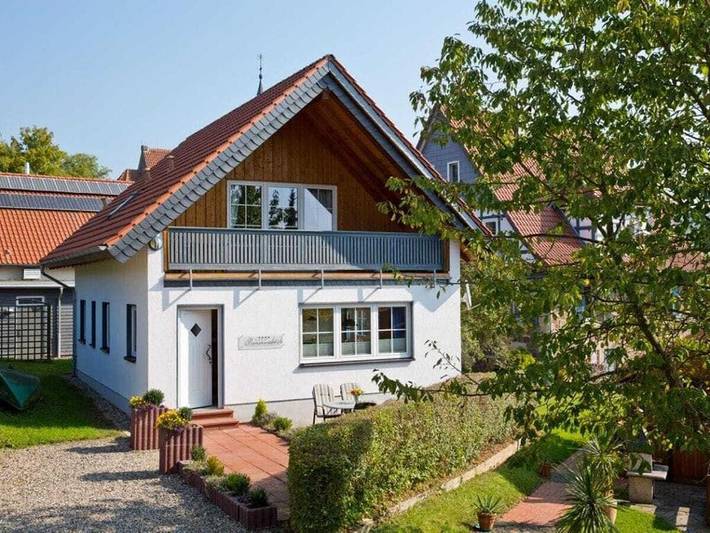 Ferienhaus für 6 Personen, mit Balkon und Terrasse sowie Garten und Sauna