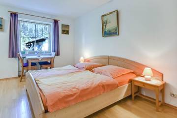 Vacation Rental for 2 Guests in Garmisch-Partenkirchen, Zugspitzland, Picture 3