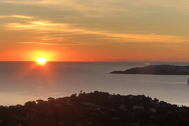 Agriturismo für 4 Personen, mit Whirlpool und Garten sowie Pool an der Côte d'Azur