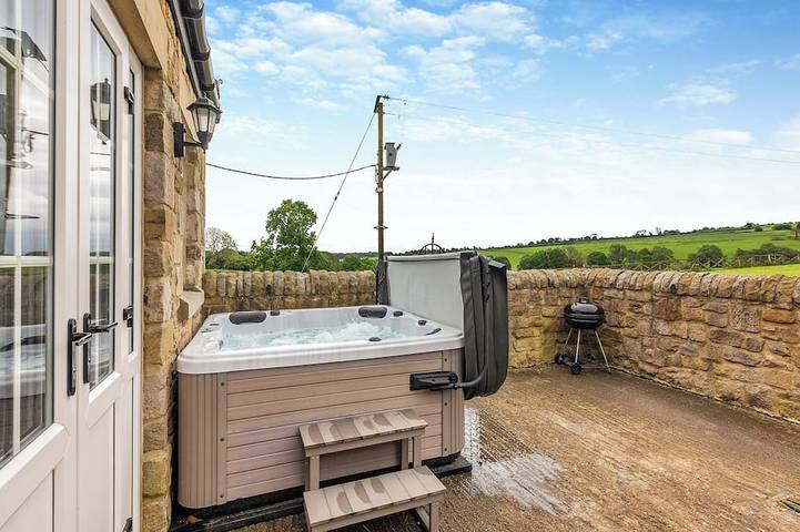 Holiday rental for 4 people, with hot tub and garden in Durham