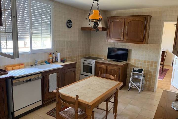 Cognac - Quiet residential area - 620 m2 wooded plot, in Cognac, Charente