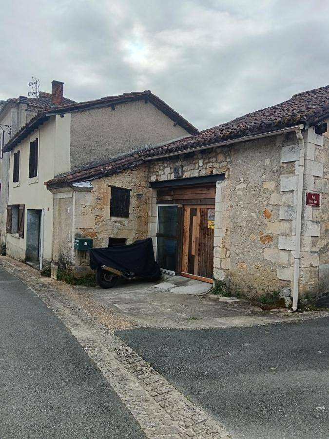 Chambre d’hôte pour 2 personnes, avec Terrasse ainsi que Jardin et Piscine