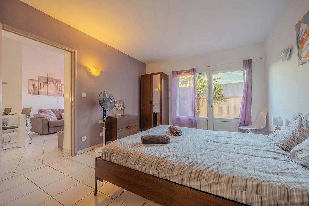 Entire apartment, Dunes Apart-Hotel - Kiwi Residence in Aytré, La Rochelle region