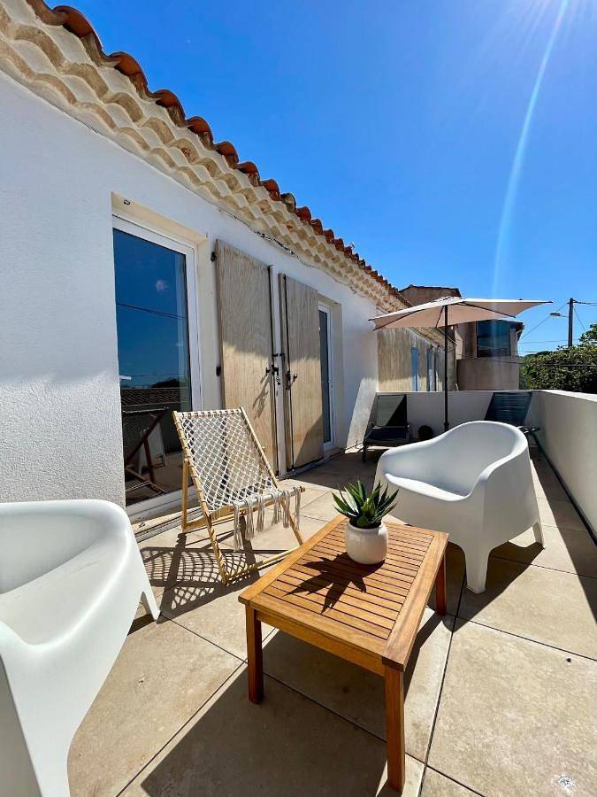 Location de vacances pour 4 personnes, avec terrasse à Port-de-Bouc - 4