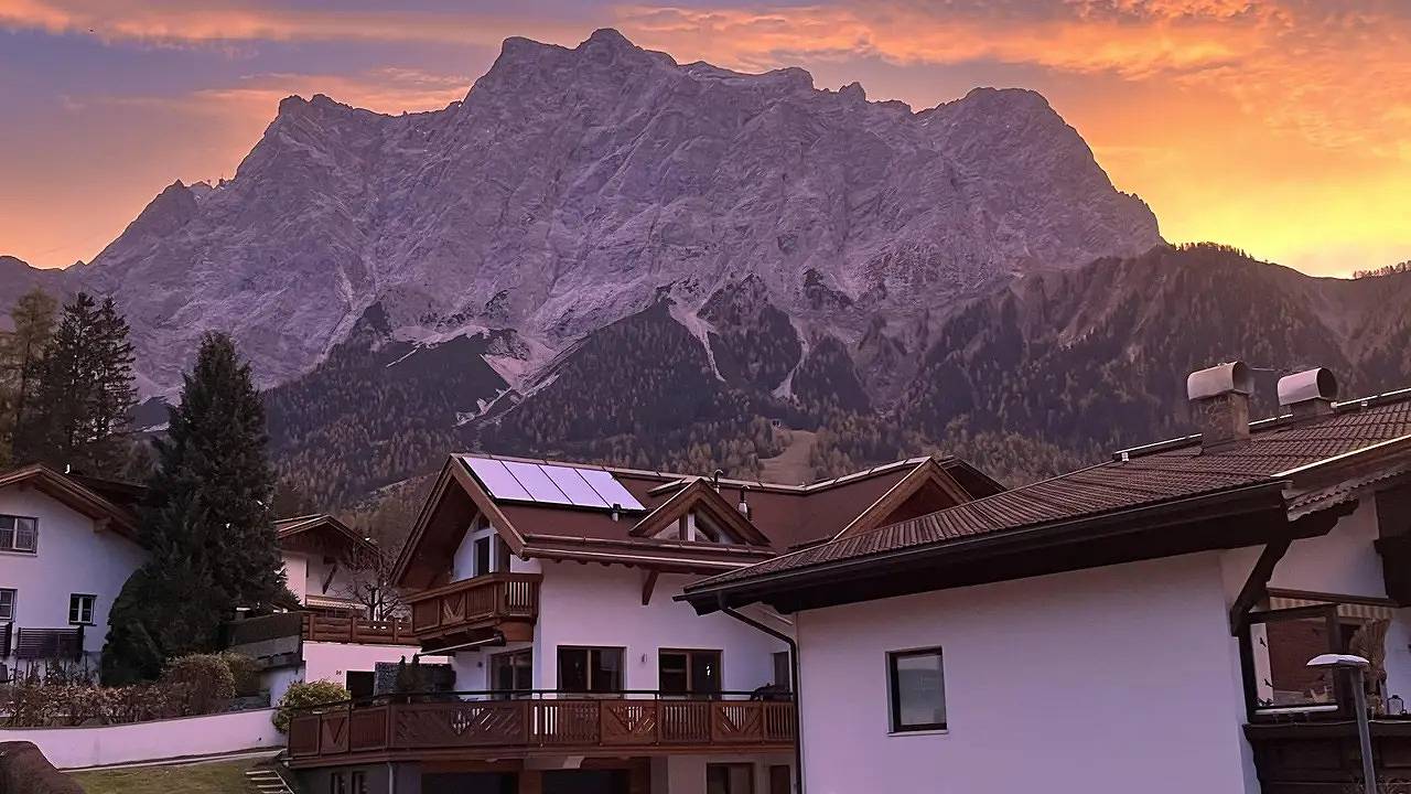 Geheel vakantieappartement, Vakantieappartement voor 4 personen met balkon in Ehrwald, Ammergauer Alpen (Oostenrijk)