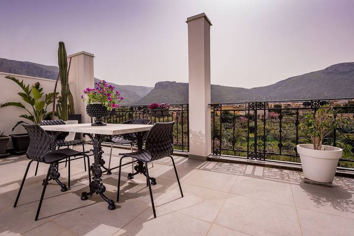 Ferienhaus für 4 Personen, mit Balkon und Terrasse