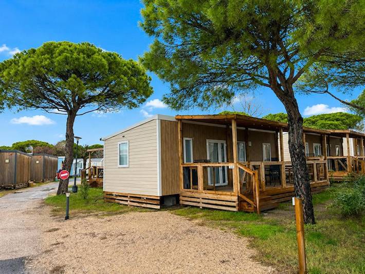 Camping pour 6 personnes, avec Terrasse et Piscine dans Plage de l'Espiguette